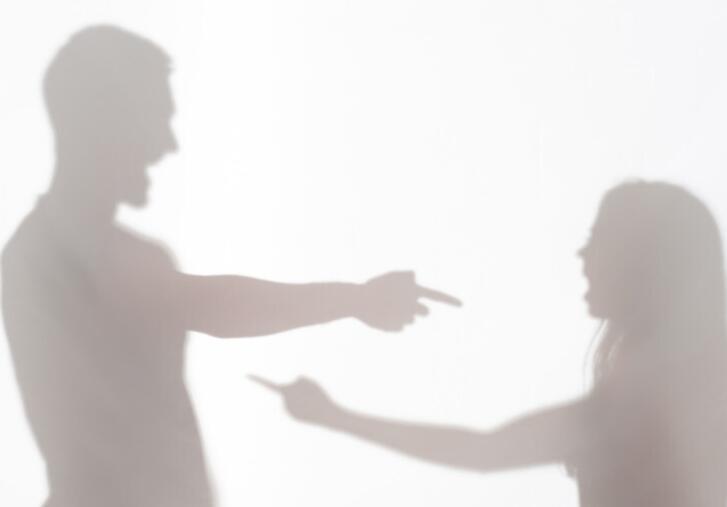 被女人欺骗感情的句子文案