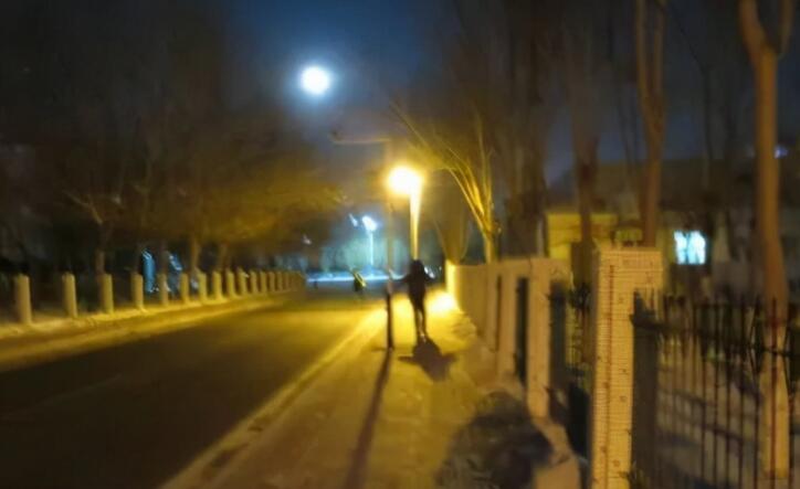 赞美晚上夜景心情短语