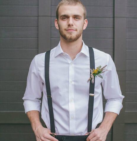 形容闷骚男人的经典语句文案