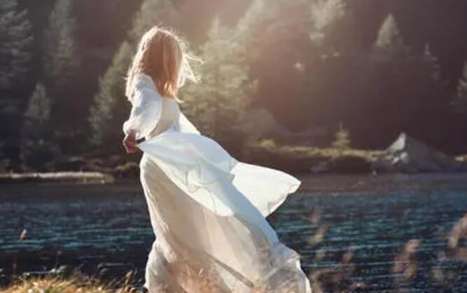 心中有爱就很美的唯美句子文案