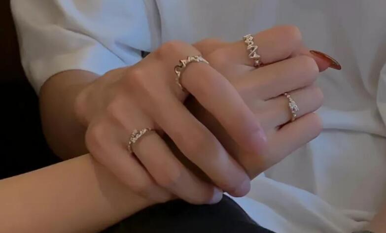 用草莓说情话文案