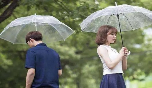 分手后的洒脱霸气诗句文案