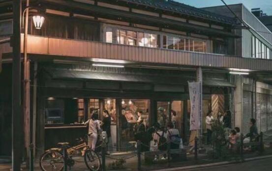 对心理阴暗的人说的句子文案