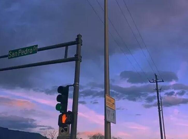 精彩句子文案摘抄20字抒情