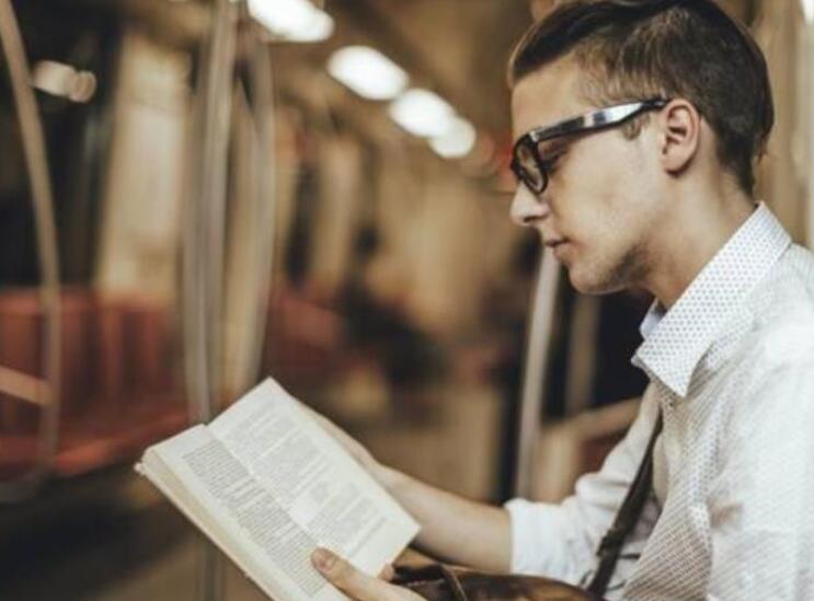 形容读书的句子文案