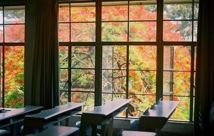 描写校园环境唯美语句文案