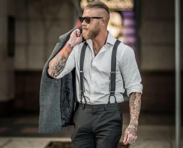 形容闷骚男人的经典语句文案