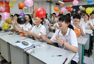 描写中国发展迅速的句子文案