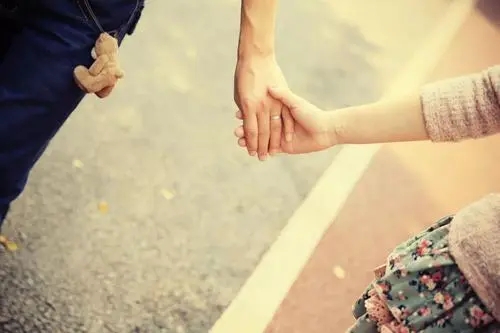 男人听了扛不住的四句情话文案