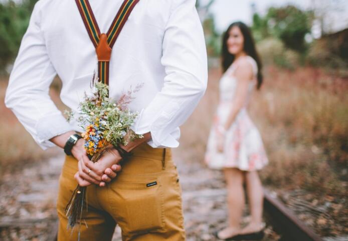 情侣个性签名简短