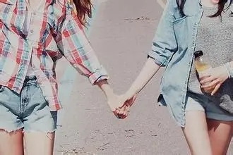 闺蜜三观一致的说说文案