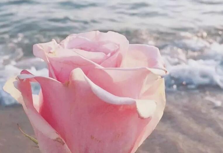 深夜心情不好朋友圈说说文案短句