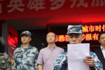 当兵把青春献给祖国的句子文案