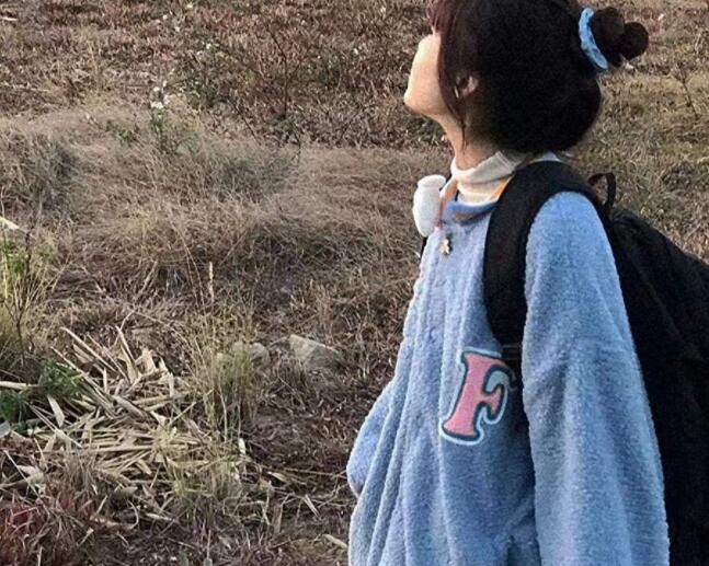 待我长发及腰唯美句子文案