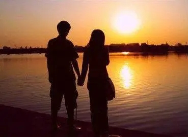 喜欢一个人却不能在一起的句子文案