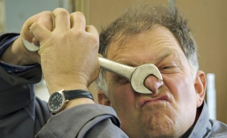 描写淡定搞笑的句子文案