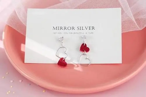 关于耳环的唯美短句