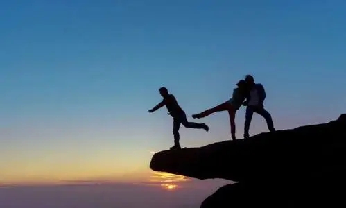 要么辉煌要么落破诗词