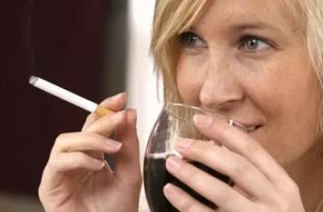 深夜抽烟的说说句子文案