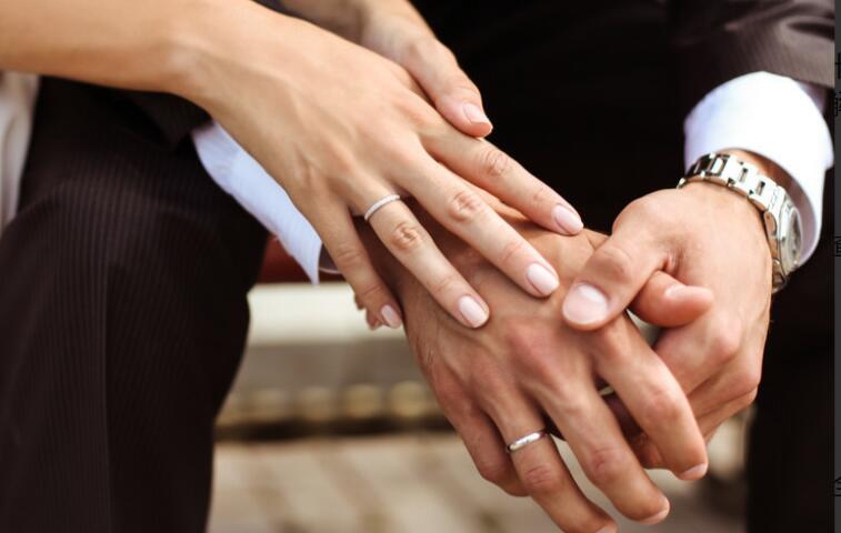 送给女朋友一段感动到哭的话