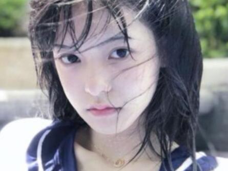 姐妹短句八个字霸气