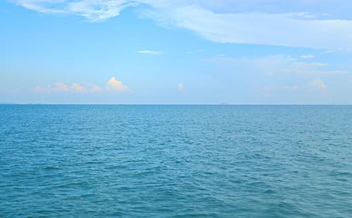 享受海风的句子文案