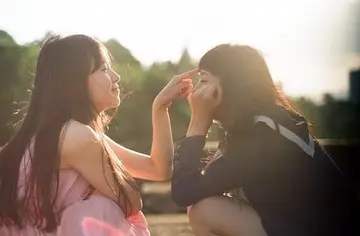 和闺蜜见面朋友圈的句子文案