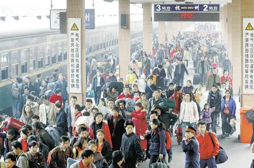 春运拥挤的优美句子文案