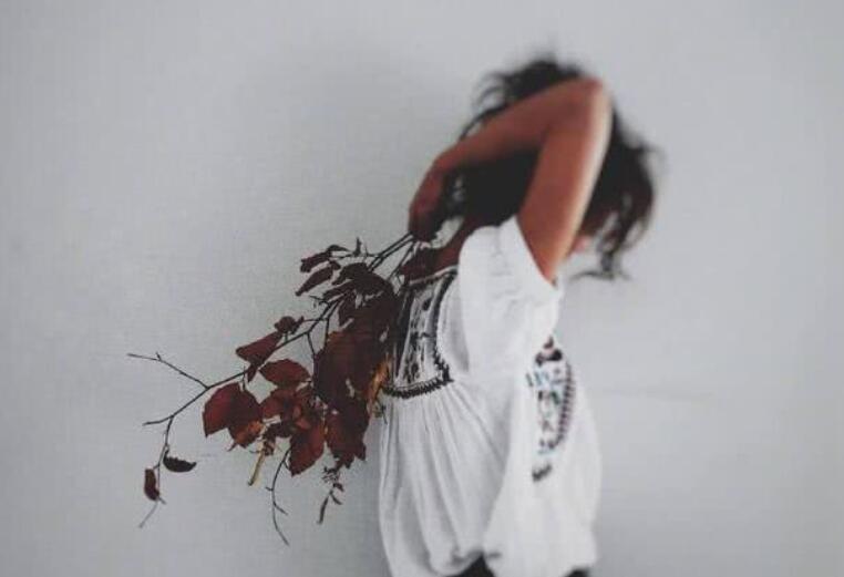 给情人说伤心难过的话