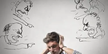 被别人伤自尊的句子文案