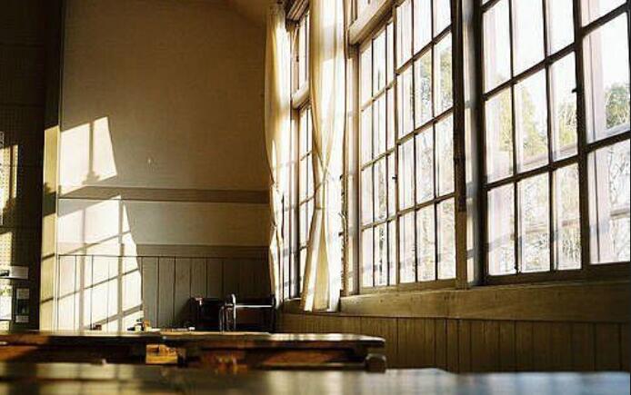 描写校园环境唯美语句文案