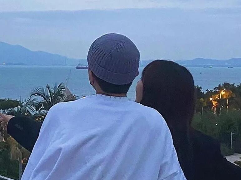 女朋友早晨关心的话