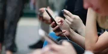 表扬学生坚持打卡的句子文案