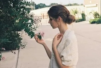 女人优雅的句子文案短句