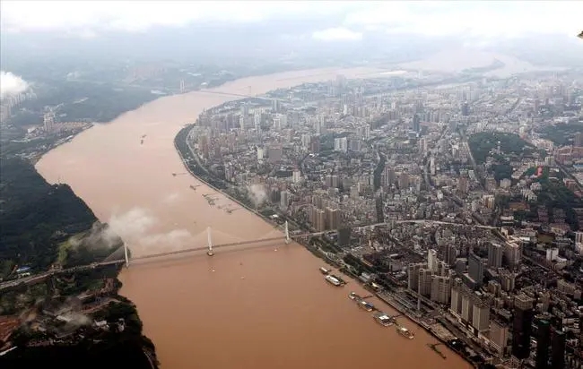 描写长江的优美句子文案