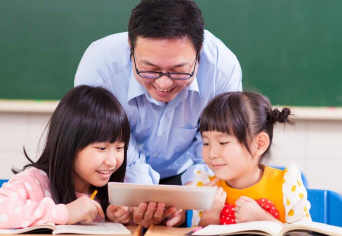 班主任工作经验交流会发言稿