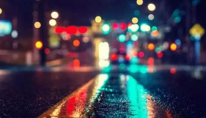 熬夜伤感句子文案说说心情短语