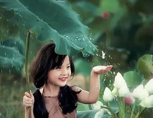 形容美女戏水的句子文案