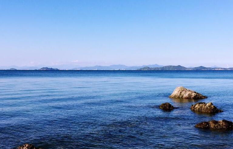 有关海的温暖文艺短句