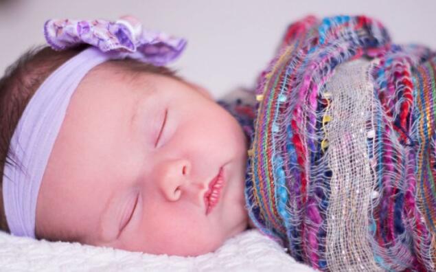 妹妹生孩子怎么发朋友圈