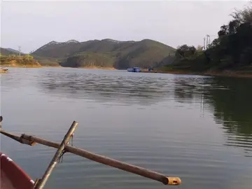 形容江景的句子文案