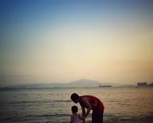 带孩子去海边玩的短语