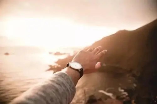 让人心寒只是一瞬间的句子文案