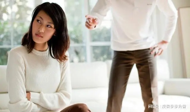 想买衣服的搞笑句子文案