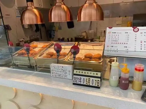 打卡网红店的说说句子文案