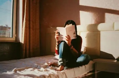 一个人孤独的说说文案伤感