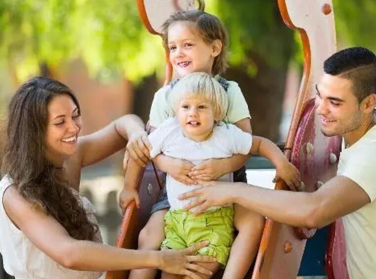 发朋友圈对女儿的爱的唯美句子文案