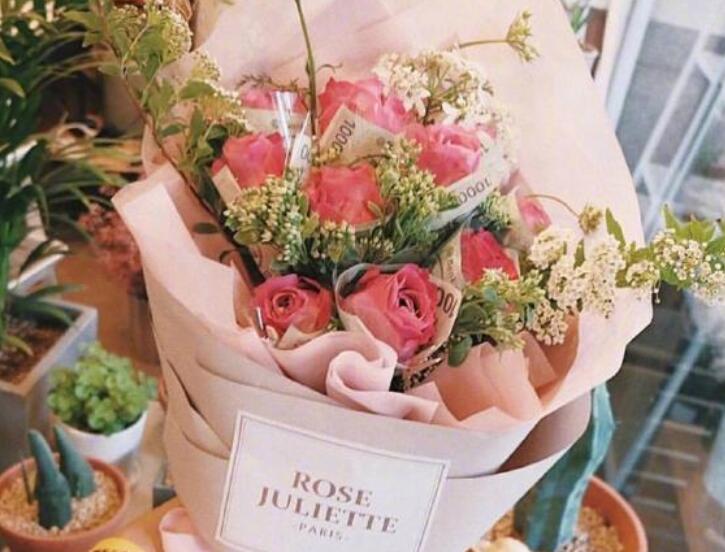 自己熬夜说说文案配图