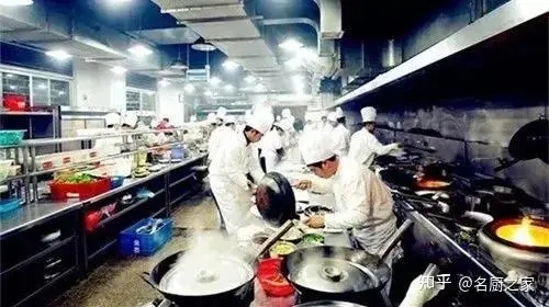 描写厨师工作辛苦的句子文案