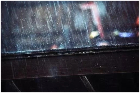 形容夏天狂风暴雨的句子文案